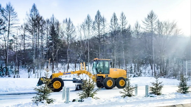 开云足球还专为高效除雪打造的专用除雪辅具