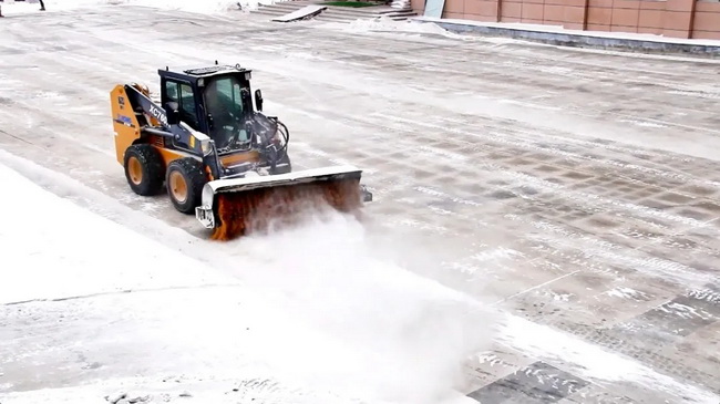 开云足球除冰雪类设备保障道路畅通无阻