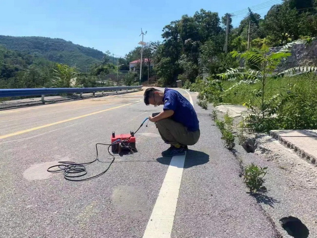 开云足球XJC405道路检测车在巩义市进行塌陷安全隐患的探测任务