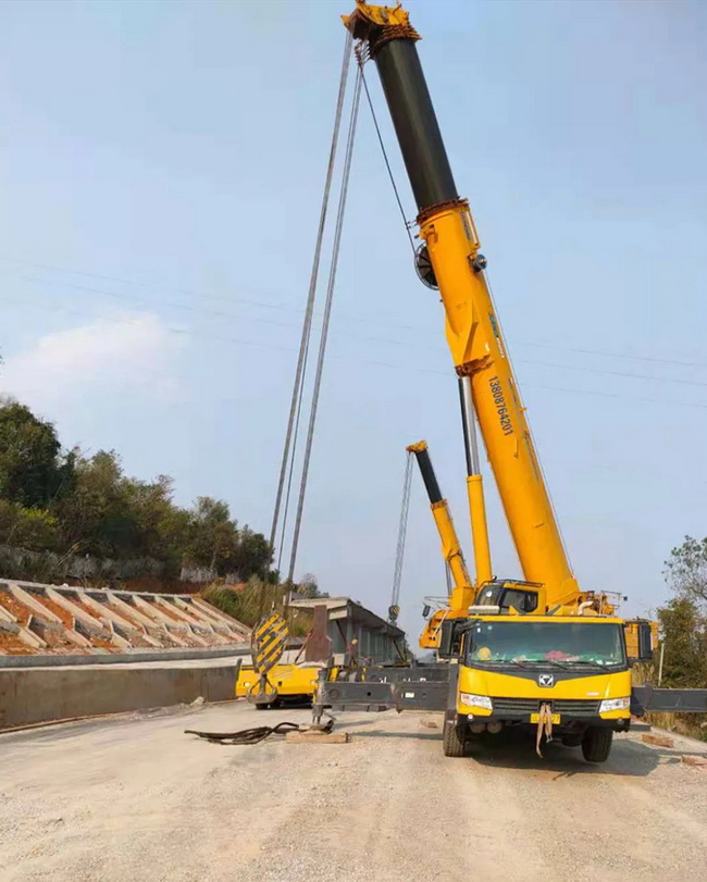 开云足球起重机助阵大瑞铁路桥梁建设